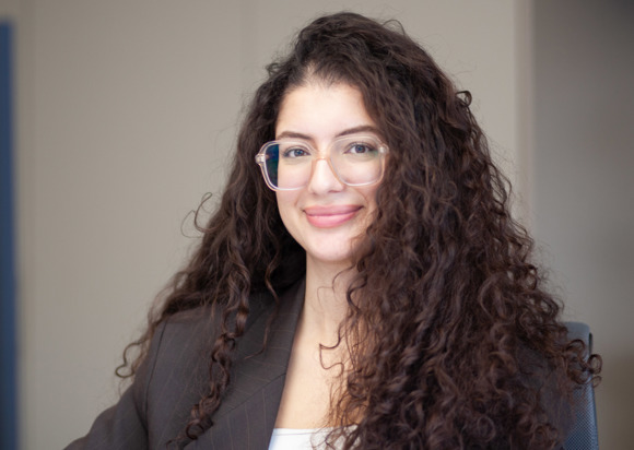 <span itemprop='givenName'>Sarah</span> <span itemprop='familyName'>Bakri</span>